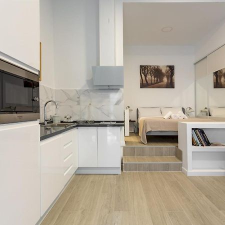 1 Bedroom 1 Bathroom Furnished - Av De America - Studio - Mintystay 마드리드 외부 사진